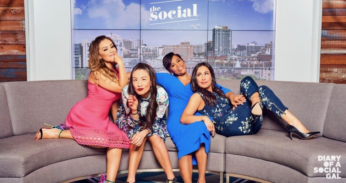 GETTING SOCIAL WITH THE GALS OF THE SOCIAL | Diary Of A Social Gal