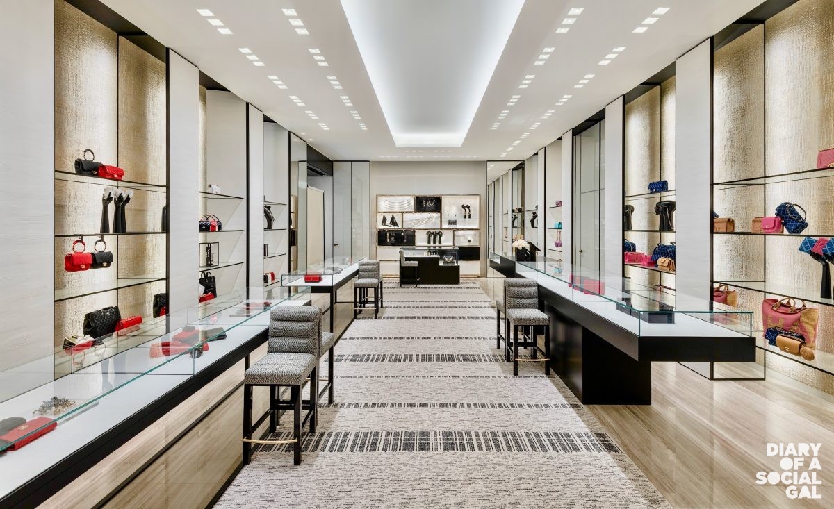 Chanel Opens Its First Beauty Studio in Canada at Holt Renfrew Toronto -  FASHION Magazine
